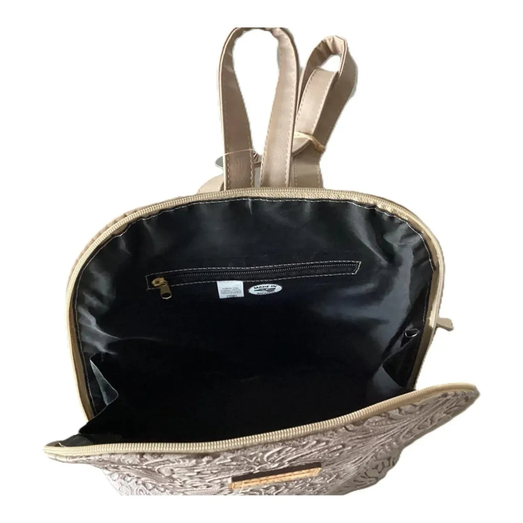 "Globo" Leather Backpack with Hand-Carved Details