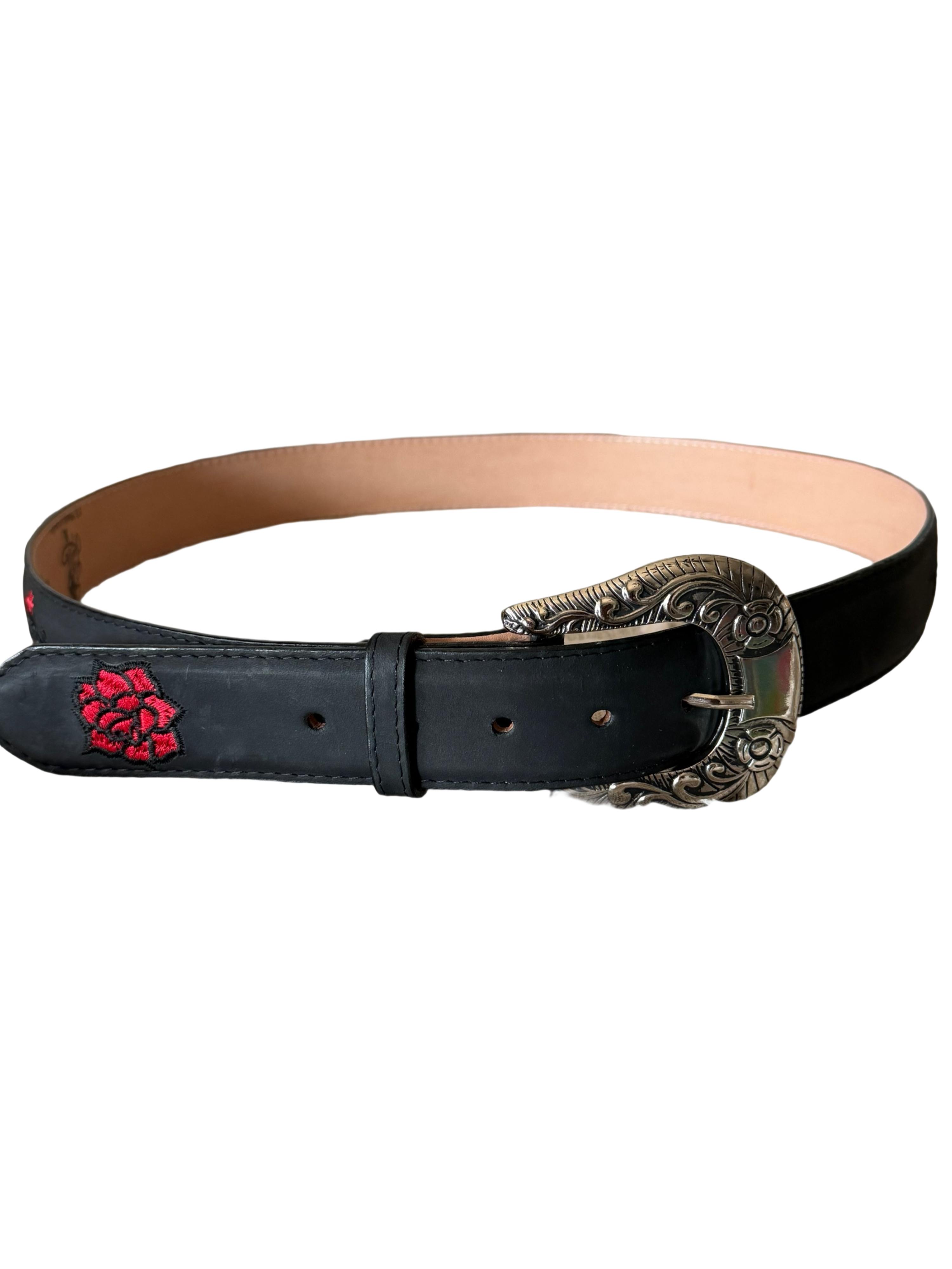 Cinto de Piel con Bordado Floral Elegante - Malcreado