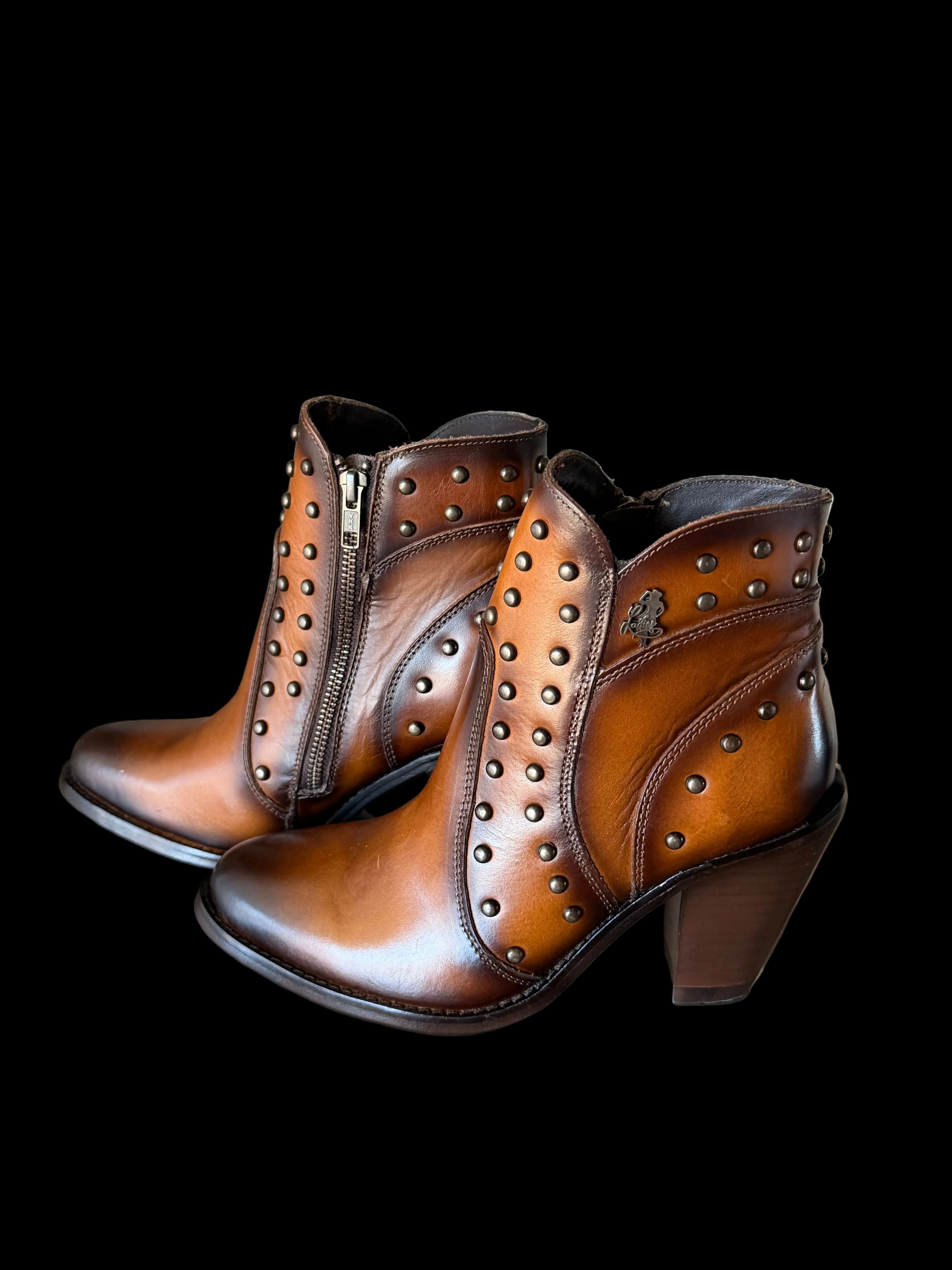 Vancouver Women's Cowboy Ankle Boots - Honey Armagnac