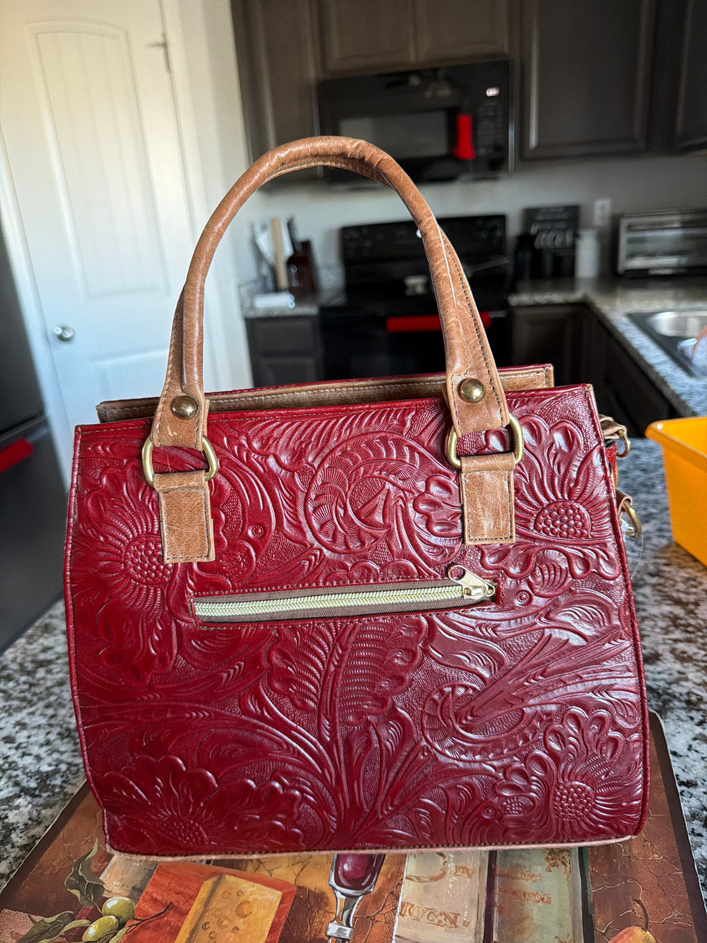 Colibrí — Hand-Tooled Floral Leather Satchel in Burgundy | Bolsa de Piel Genuina Tallada a Mano