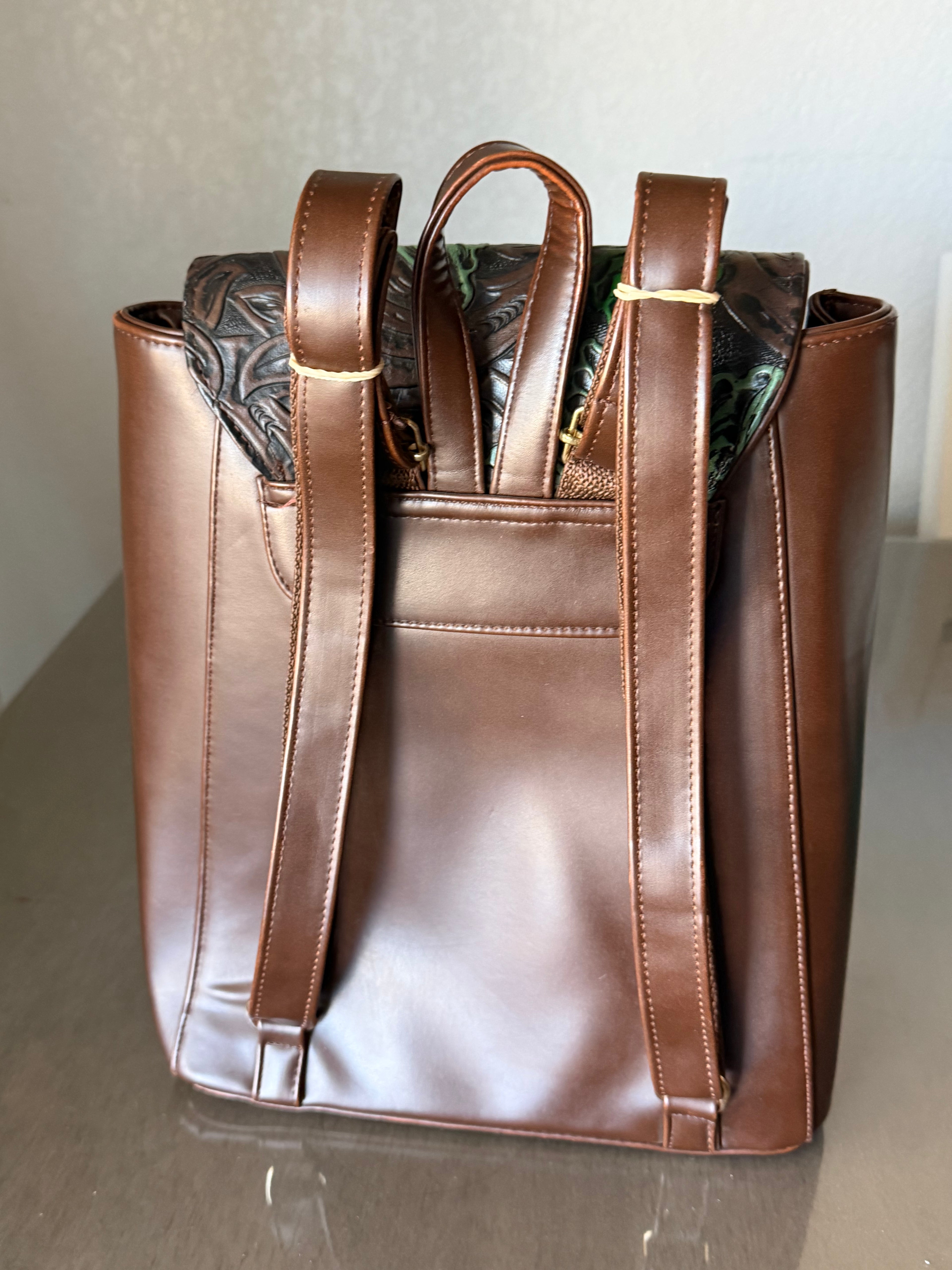 Mochila "María Antonieta" - Lujo en Piel y Capacidad Superior