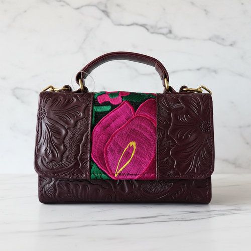 Bolsa vino frente mármol